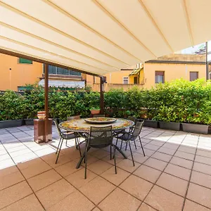 Appartamento Nettuno - Private Garden In Center, Bologna